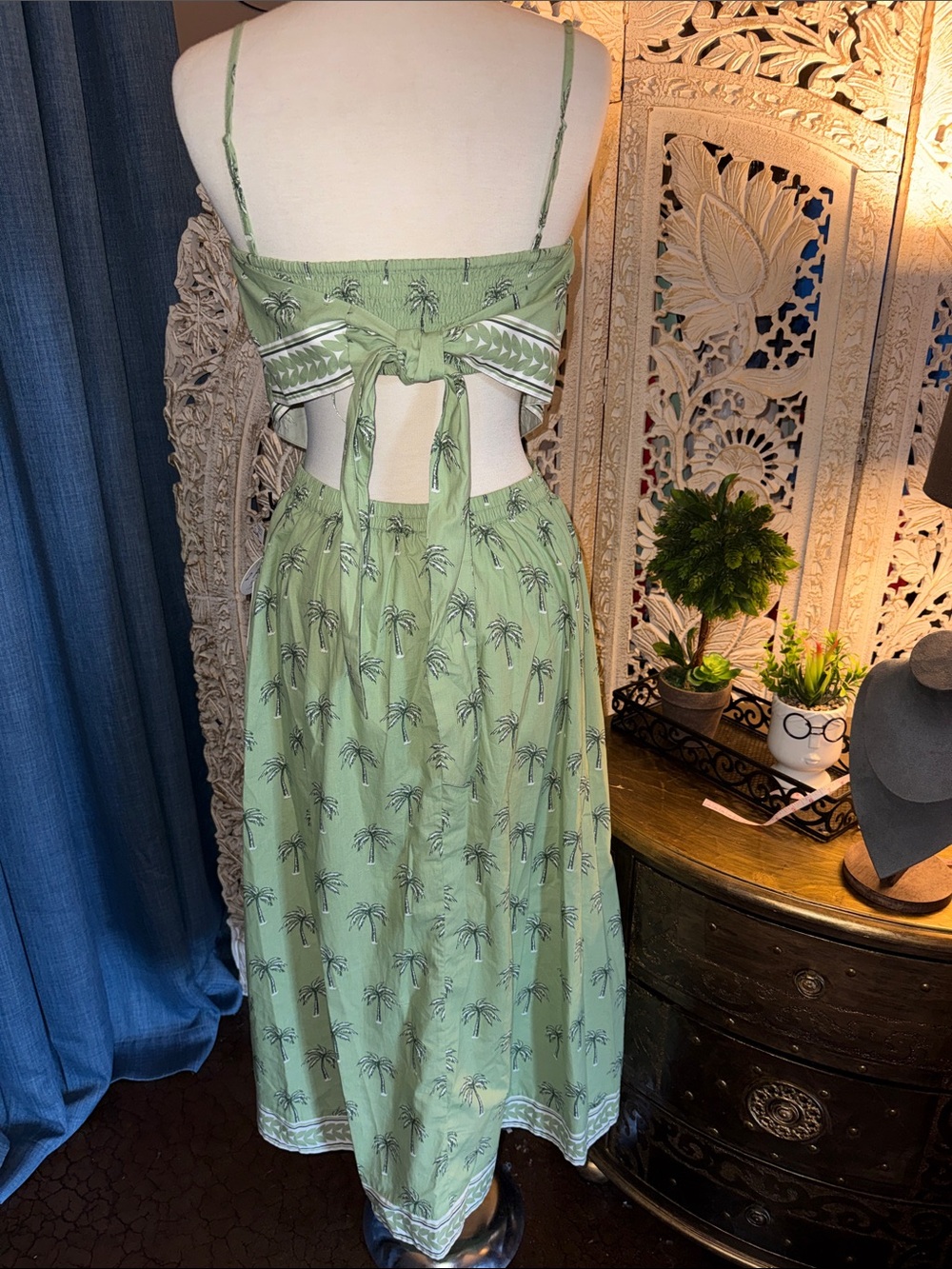 Japna Sage Green Palm-Print Midi Dress - Picture 4 of 4